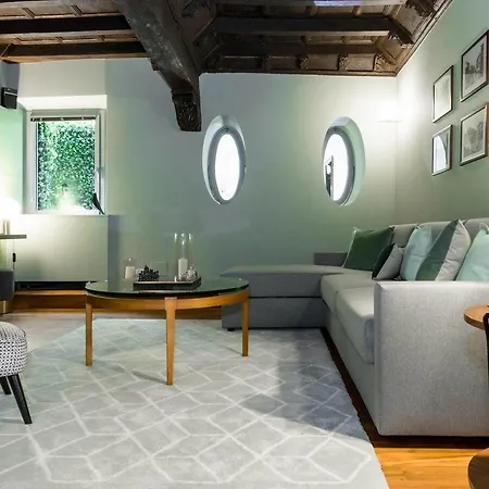 Joivy Luxurious For 4 Near Duomo And Galleria Vittorio *