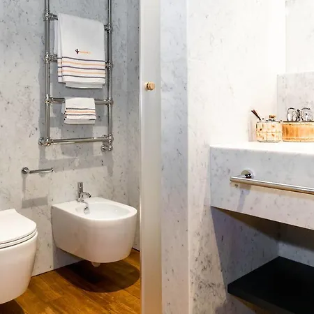 Joivy Luxurious For 4 Near Duomo And Galleria Vittorio * 米兰